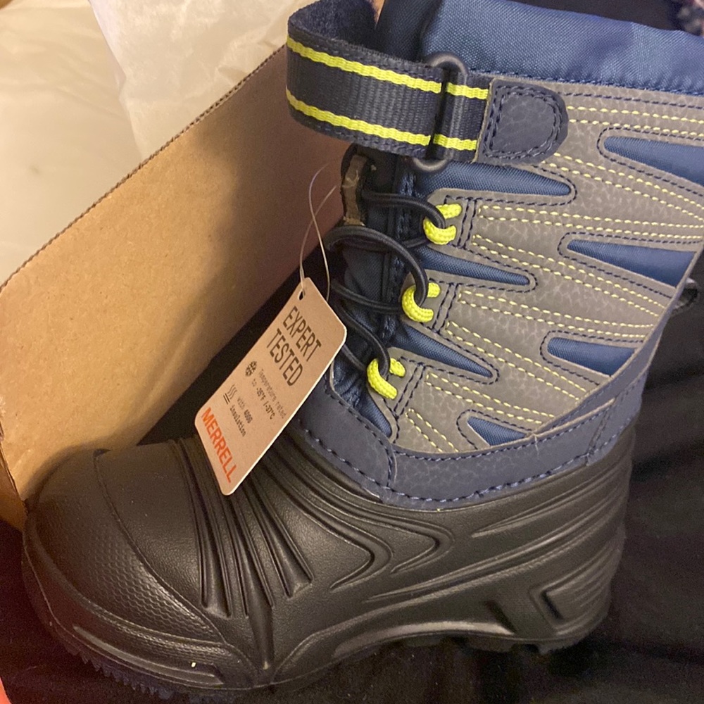 Snow Boots